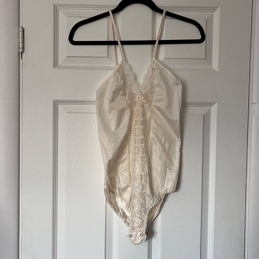 V-Neck Lace Inset Bodysuit - Size 10/12